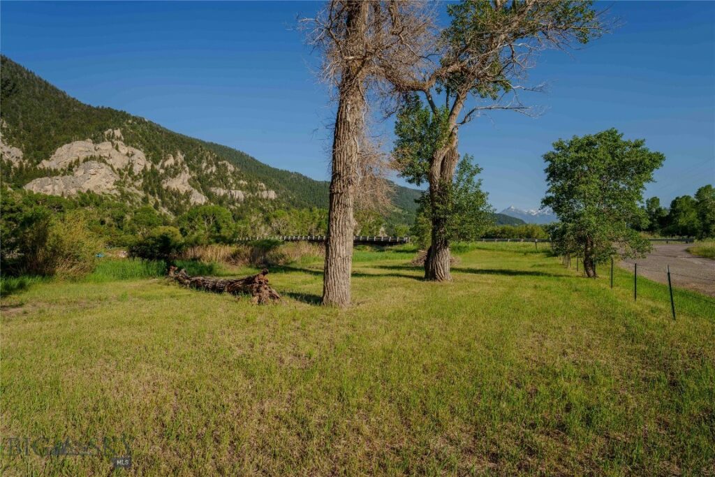 NHN East River Road, Livingston MT 59047
