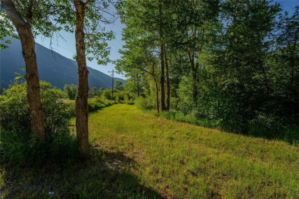 NHN East River Road, Livingston MT 59047