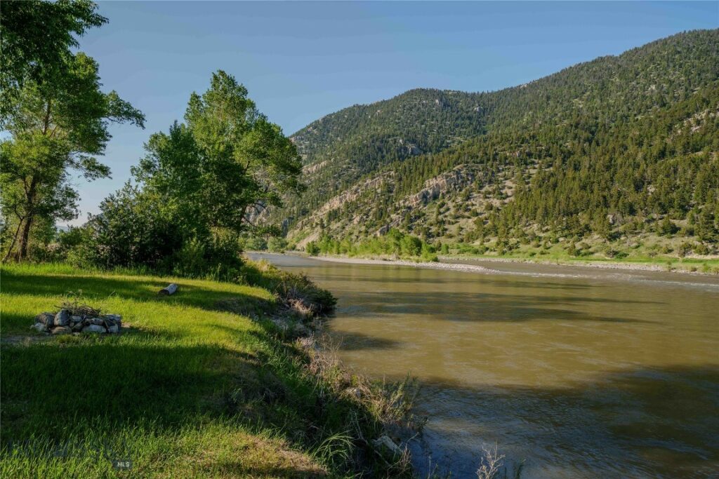 NHN East River Road, Livingston MT 59047