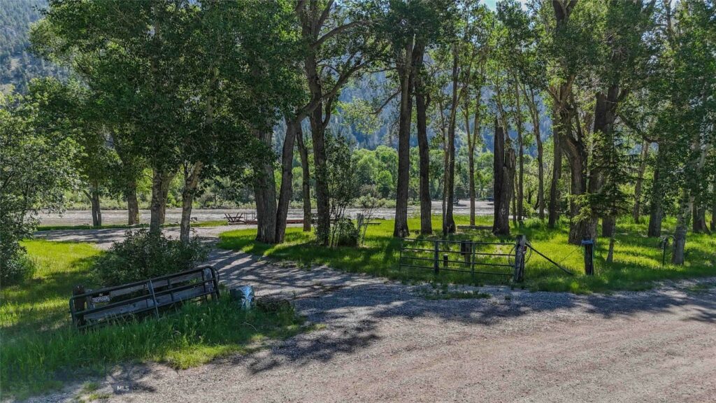 NHN East River Road, Livingston MT 59047