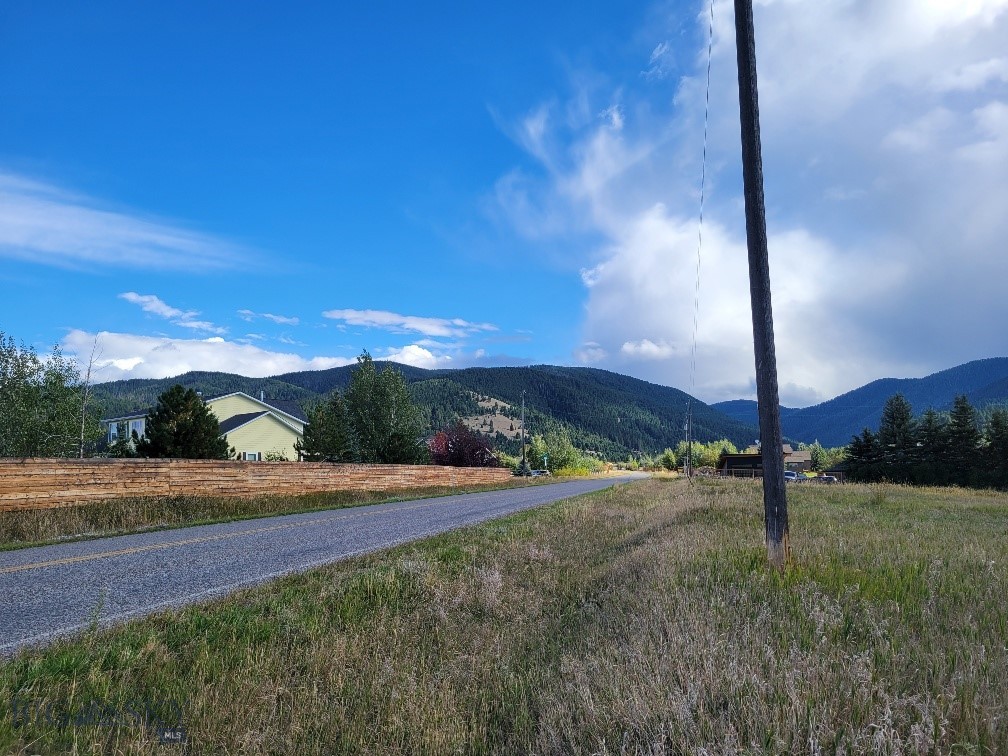 NHN Hyalite Canyon Road, Bozeman MT 59715
