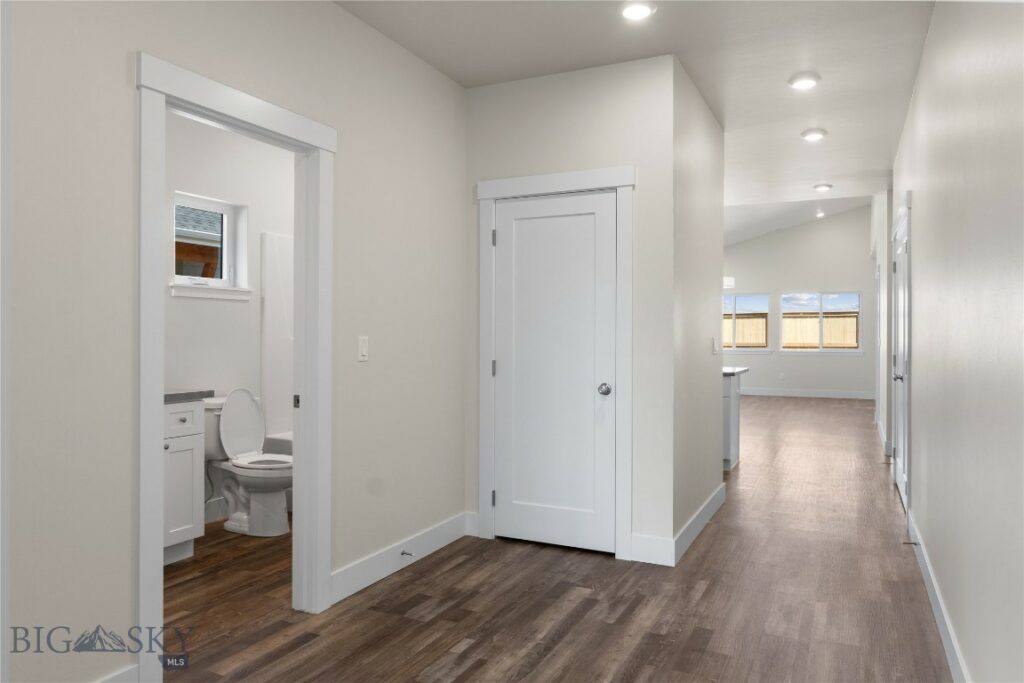 12 Westgate Ave, Bozeman MT 59718