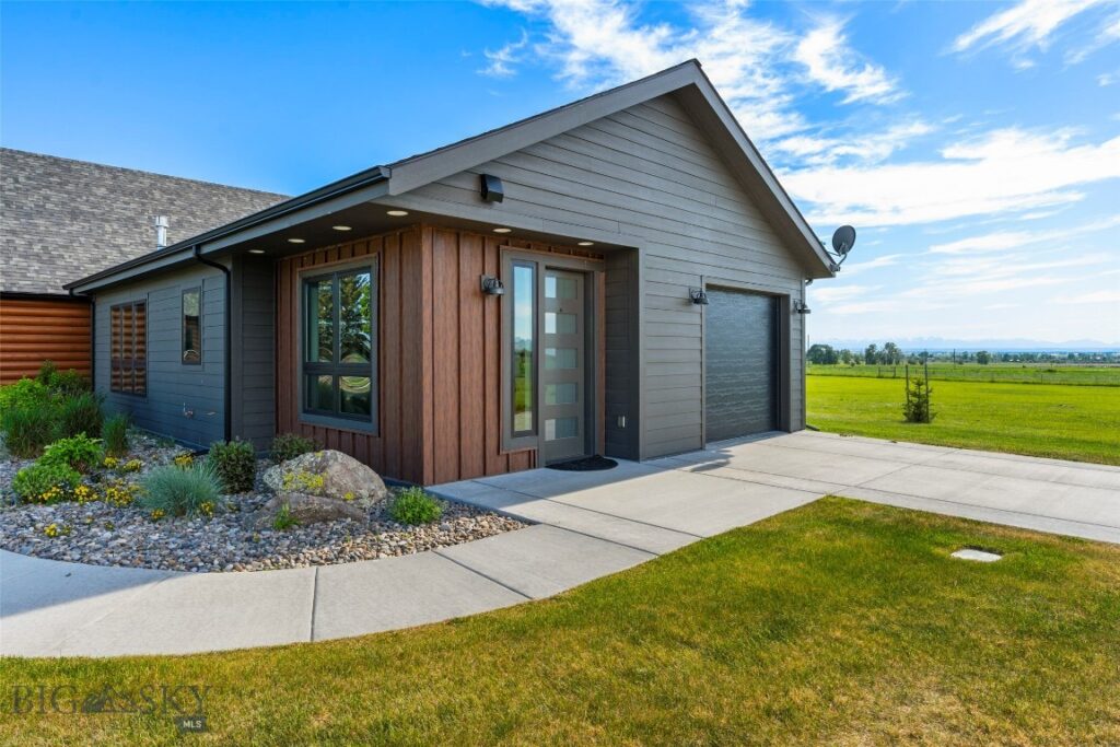 3033 Wes Davis Road, Belgrade MT 59714