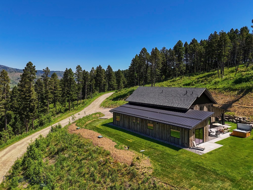182 Elk Ridge Road, Livingston MT 59047