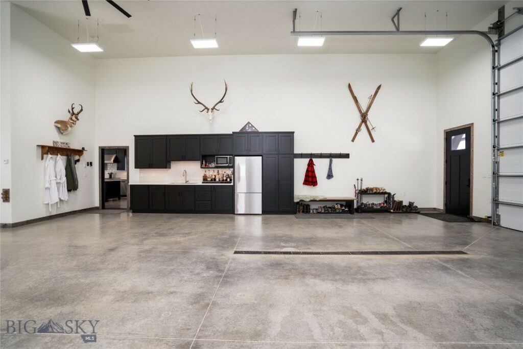 182 Elk Ridge Road, Livingston MT 59047