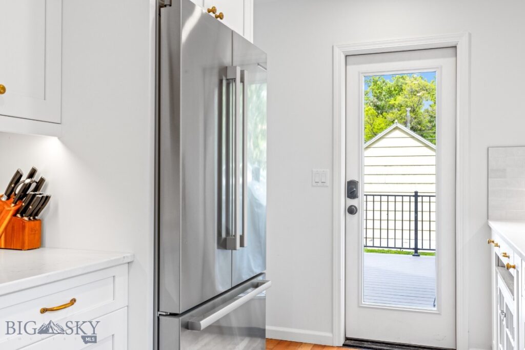 215 S 10th Street, Livingston MT 59047