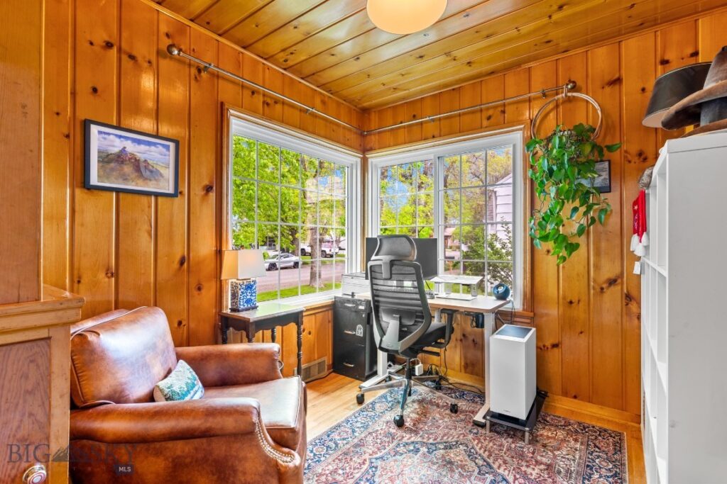 215 S 10th Street, Livingston MT 59047