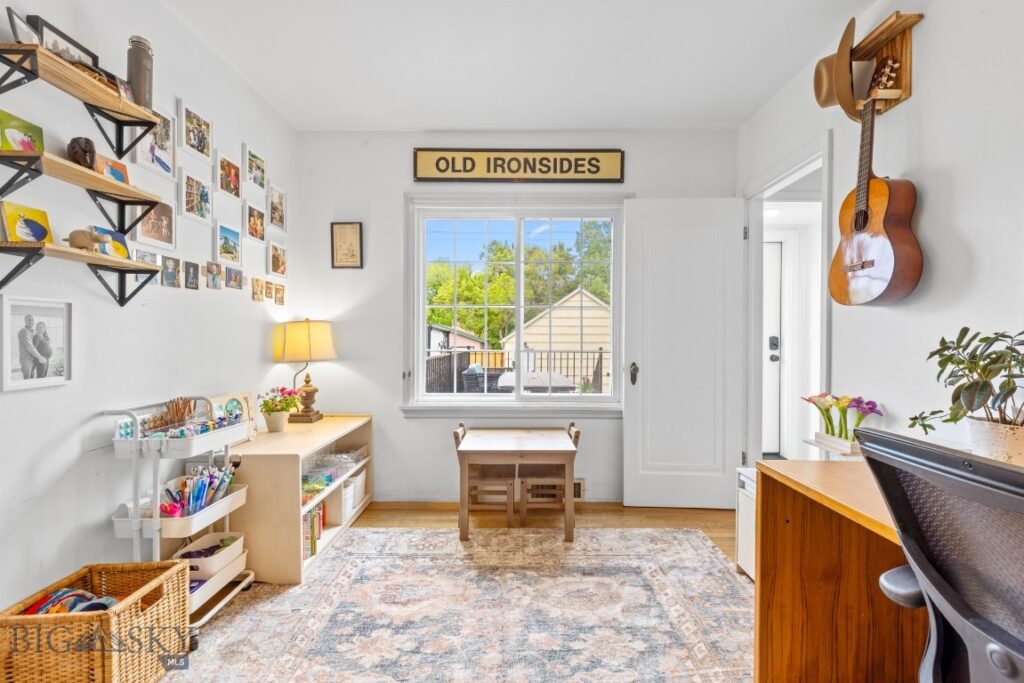 215 S 10th Street, Livingston MT 59047