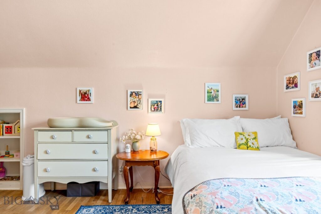 215 S 10th Street, Livingston MT 59047