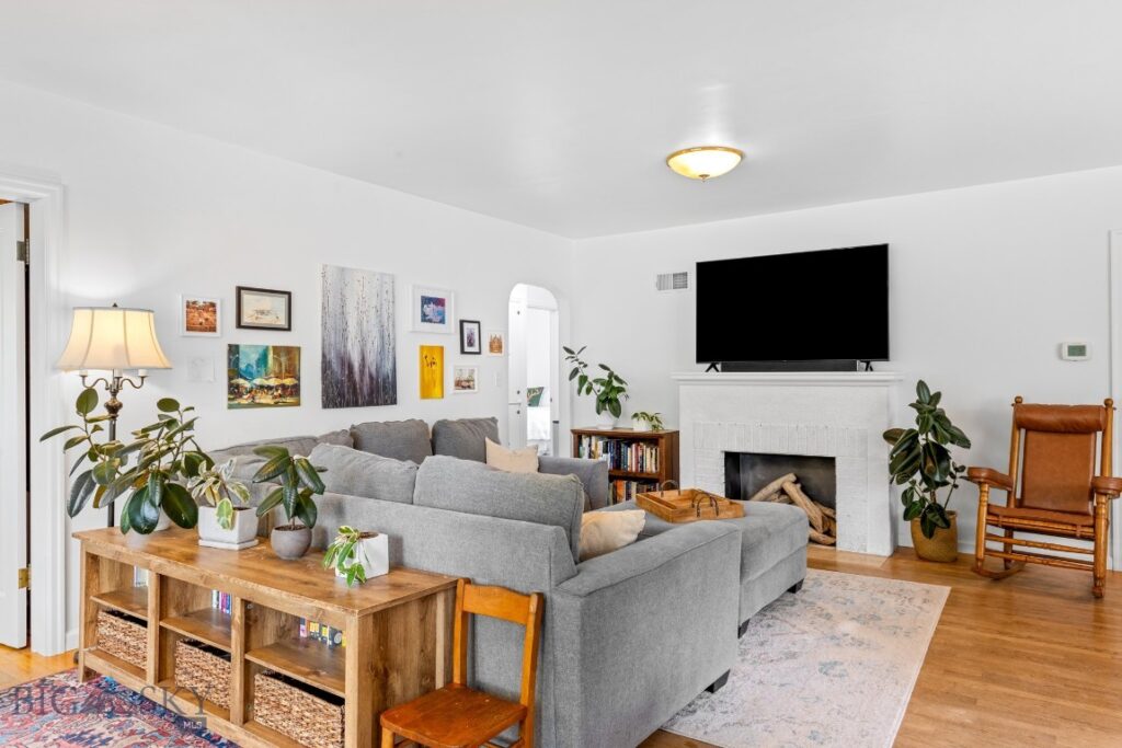 215 S 10th Street, Livingston MT 59047