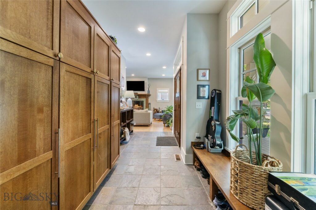 425 S Yellowstone Street, Livingston MT 59047