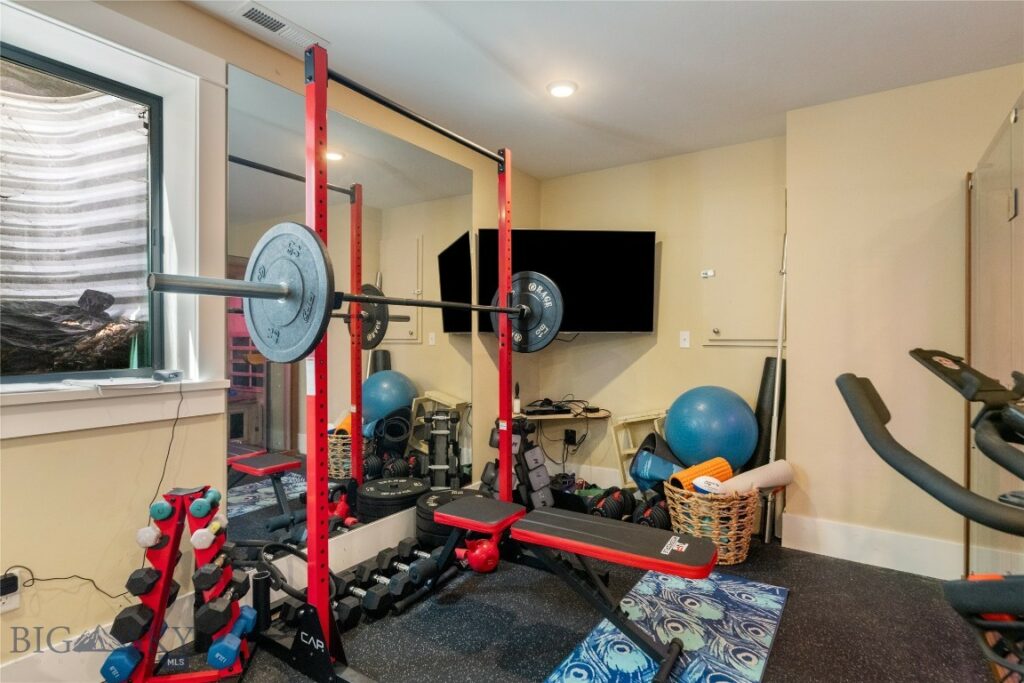 425 S Yellowstone Street, Livingston MT 59047