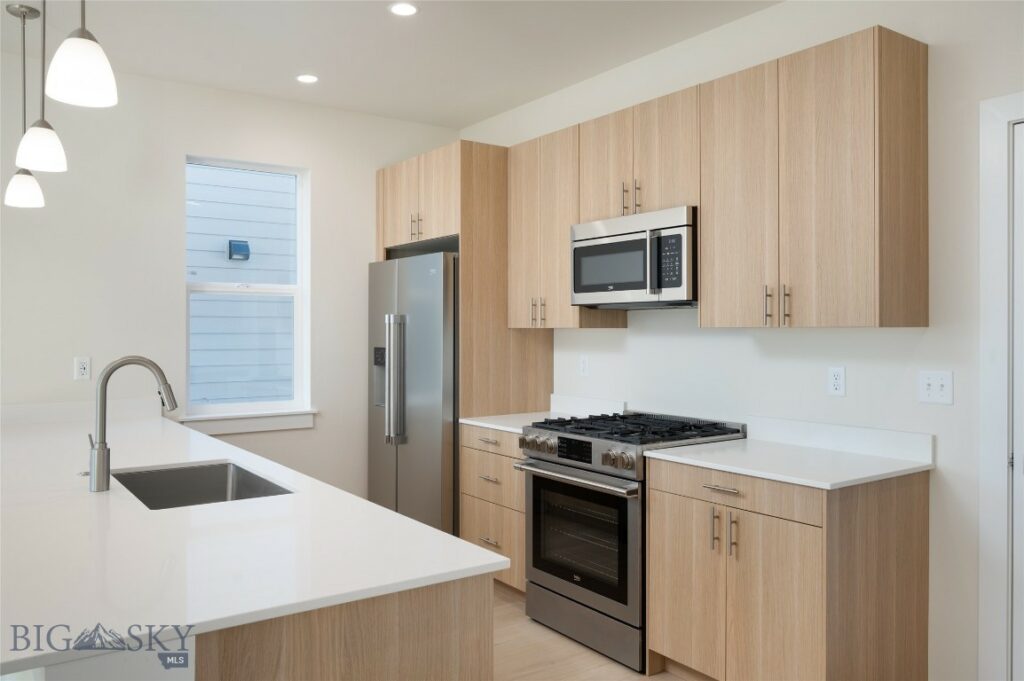 511 Companion Way, Belgrade MT 59714