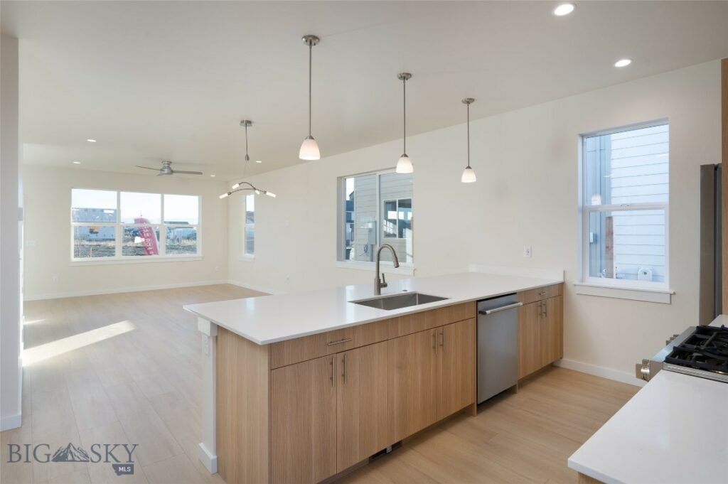 511 Companion Way, Belgrade MT 59714