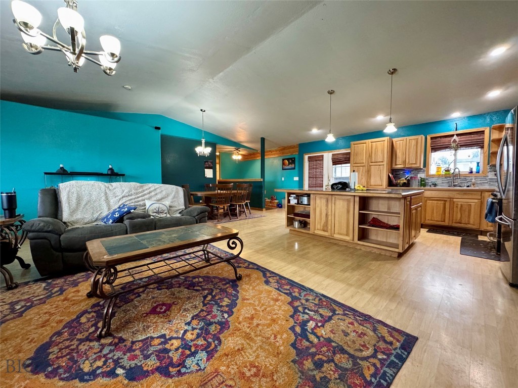 511 Garnier Ave, Livingston MT 59047