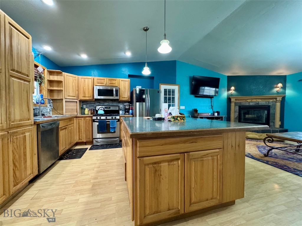 511 Garnier Ave, Livingston MT 59047