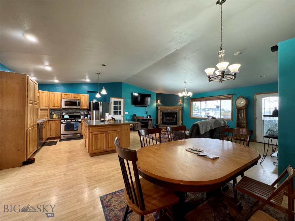 511 Garnier Ave, Livingston MT 59047