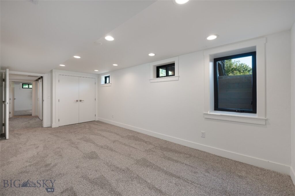 1233 N 8th Avenue, Bozeman MT 59715