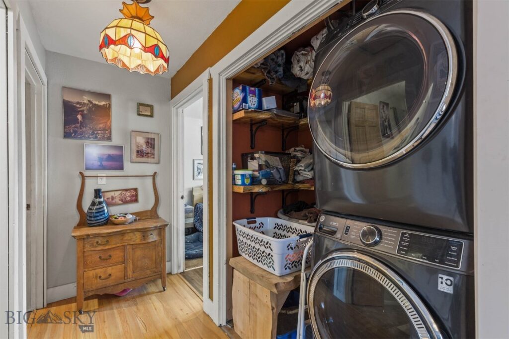 102 9th Street, Belgrade MT 59714