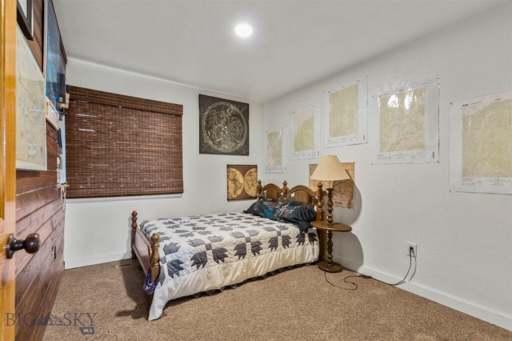 102 9th Street, Belgrade MT 59714