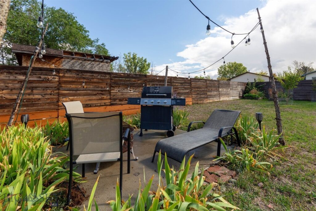 102 9th Street, Belgrade MT 59714