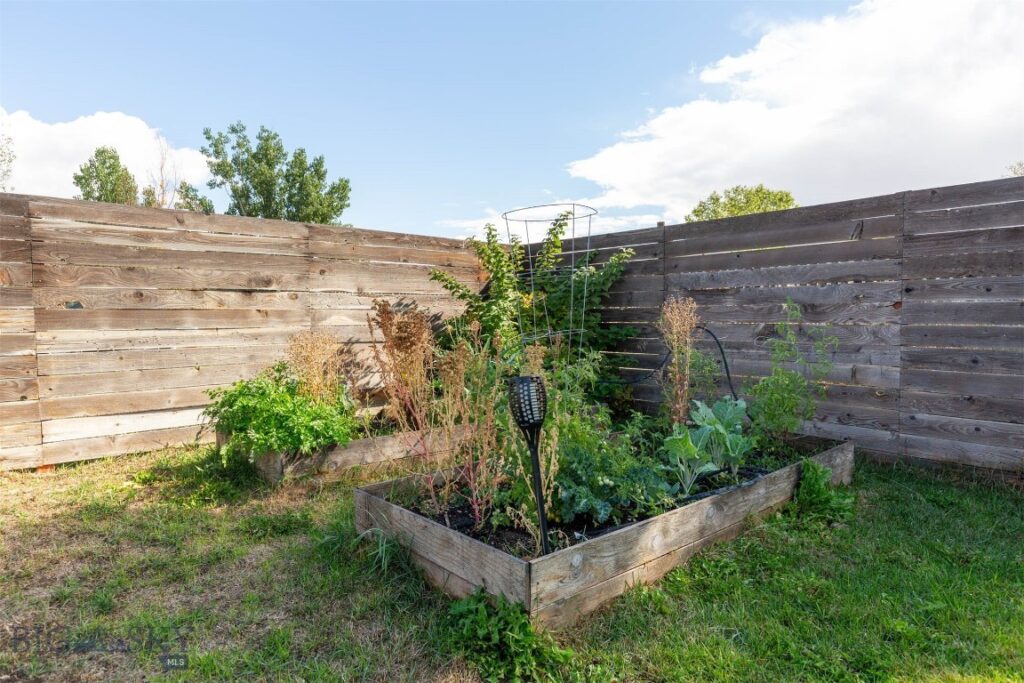 102 9th Street, Belgrade MT 59714