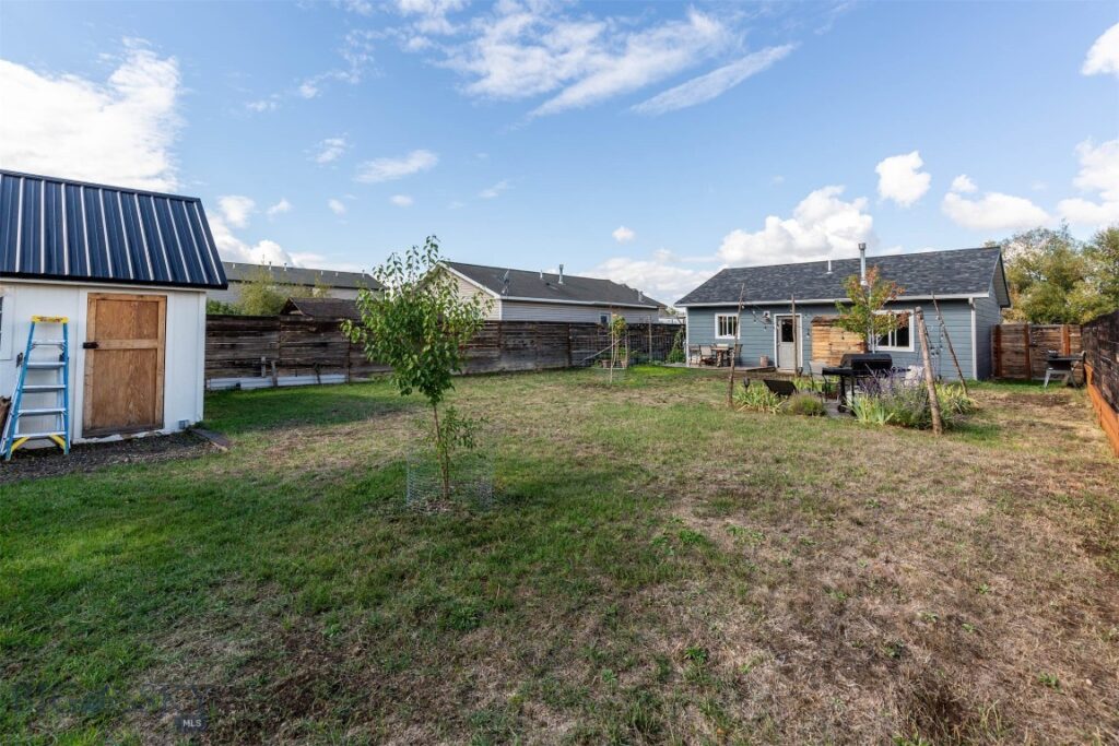 102 9th Street, Belgrade MT 59714