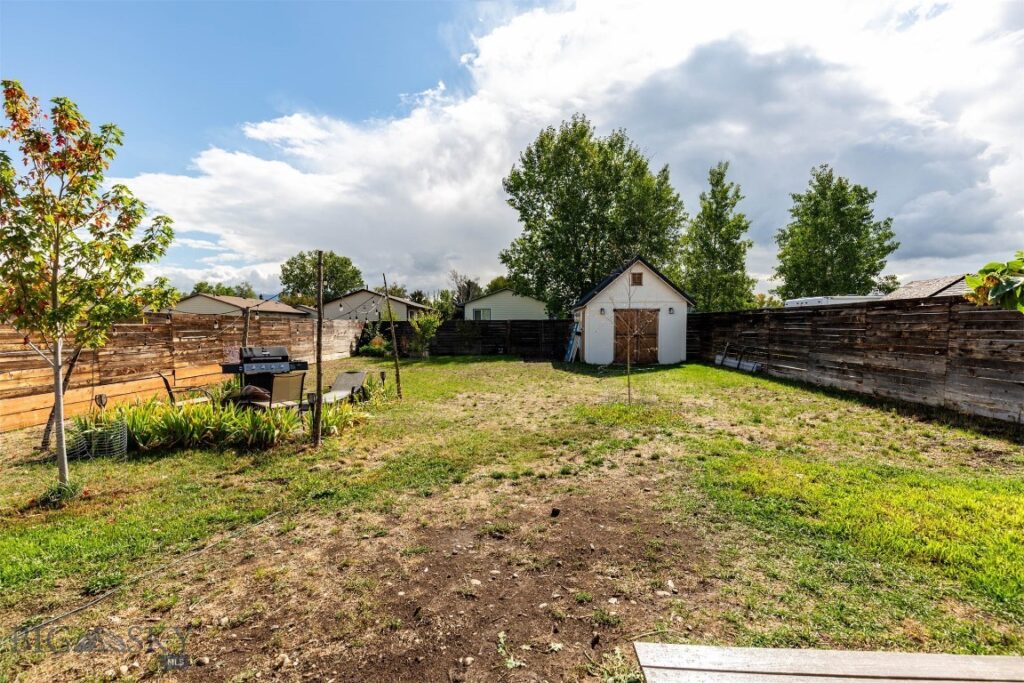 102 9th Street, Belgrade MT 59714