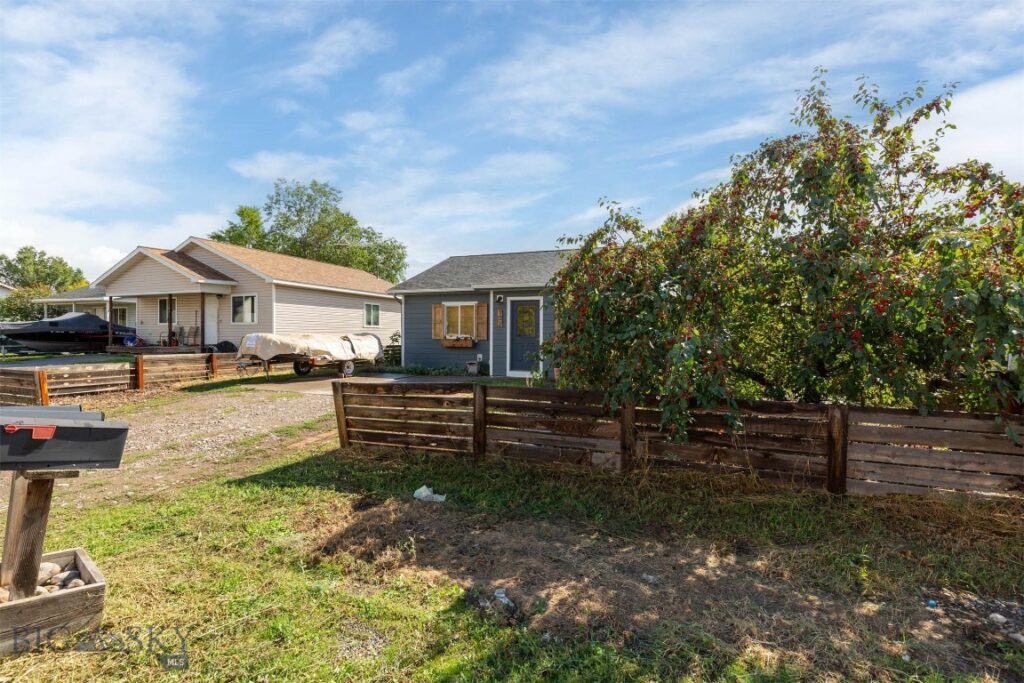 102 9th Street, Belgrade MT 59714
