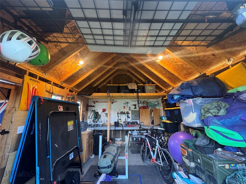 102 9th Street, Belgrade MT 59714