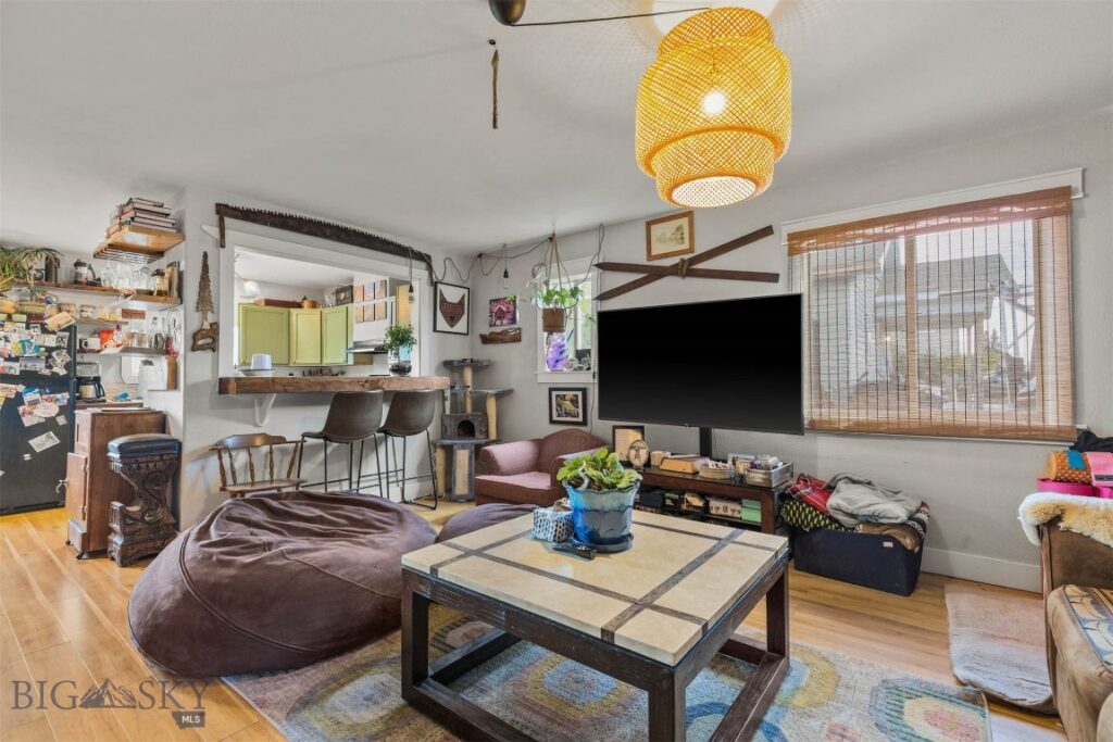 102 9th Street, Belgrade MT 59714