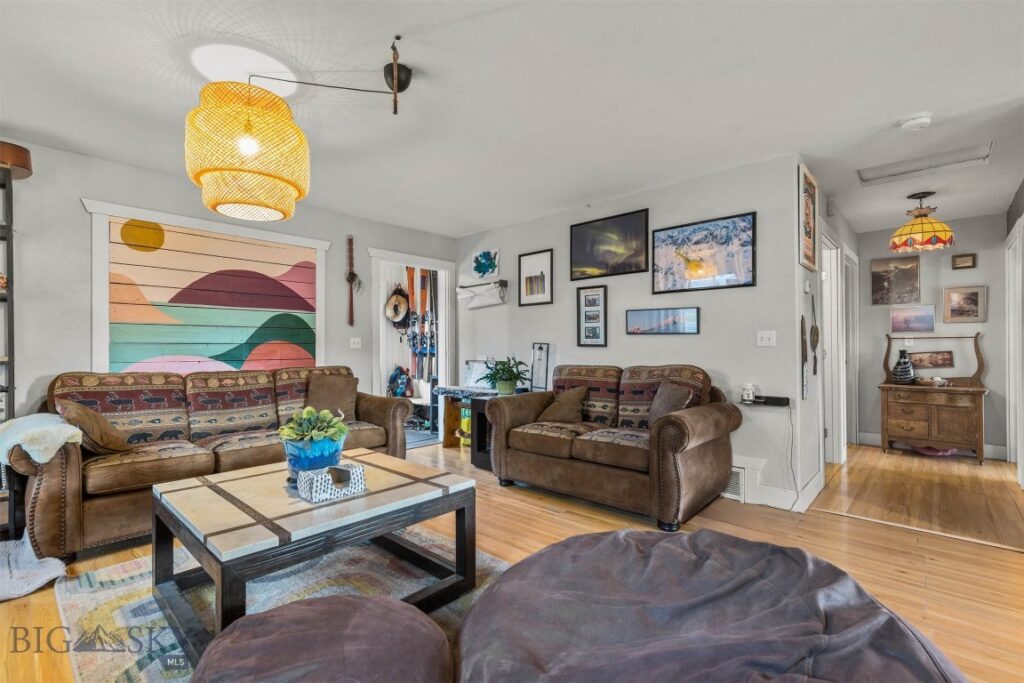 102 9th Street, Belgrade MT 59714