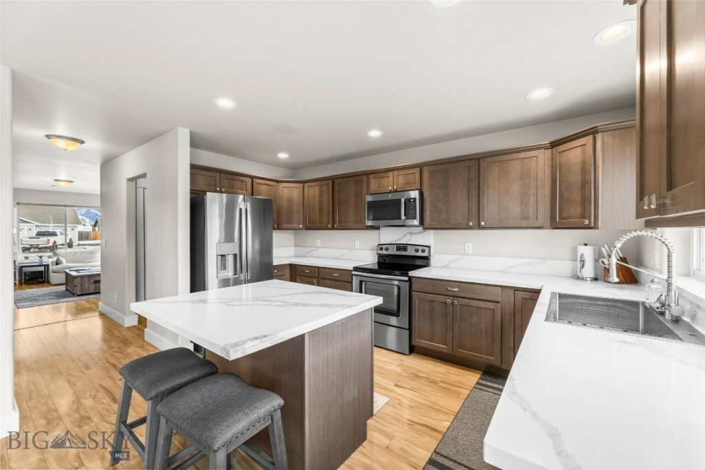 1613 Drummond Boulevard, Belgrade MT 59714