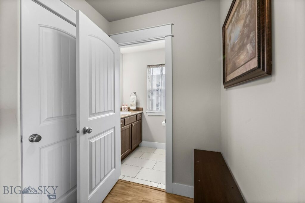 1613 Drummond Boulevard, Belgrade MT 59714