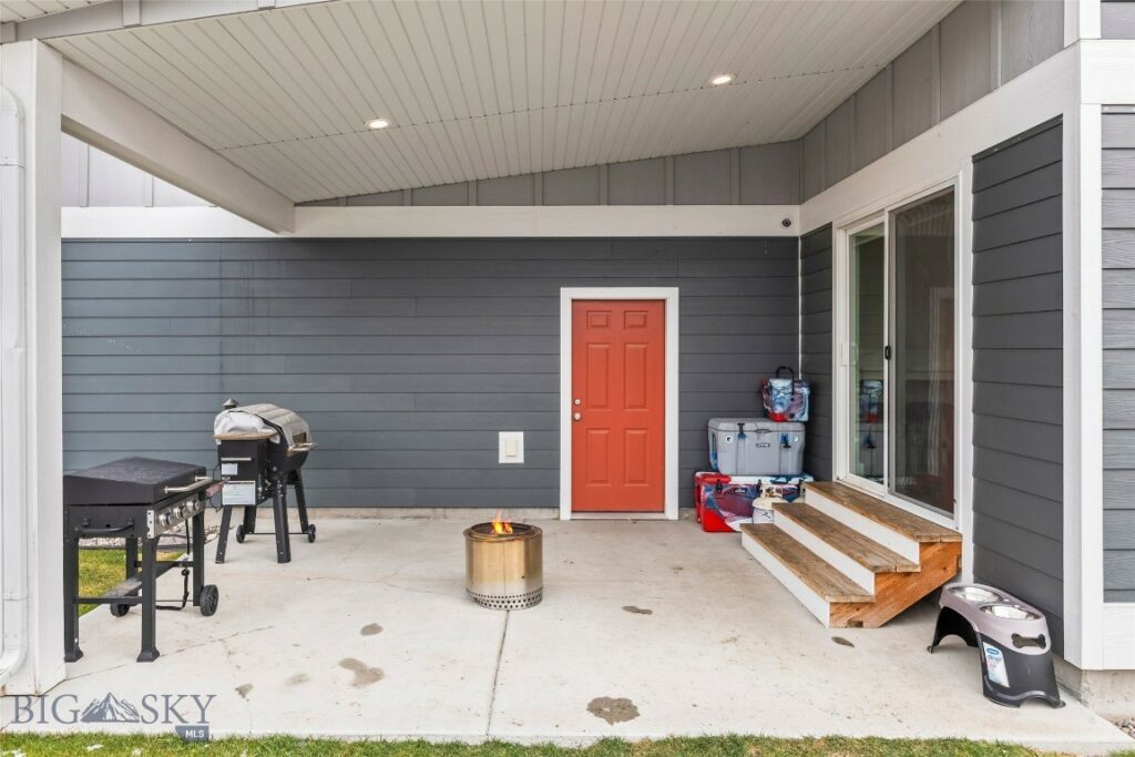 1613 Drummond Boulevard, Belgrade MT 59714