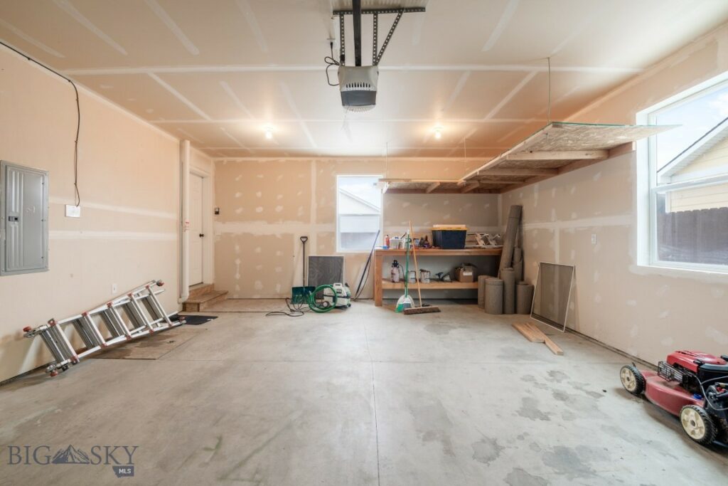 1314 Idaho Street, Belgrade MT 59714