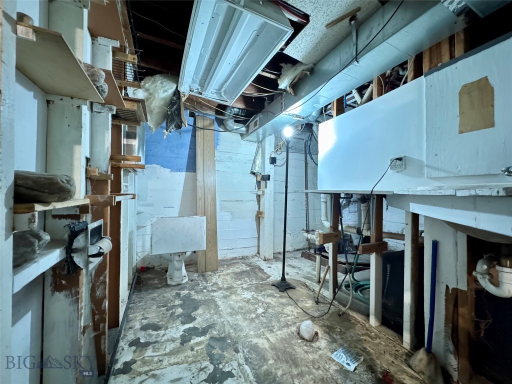 407 N Main St., Livingston MT 59047