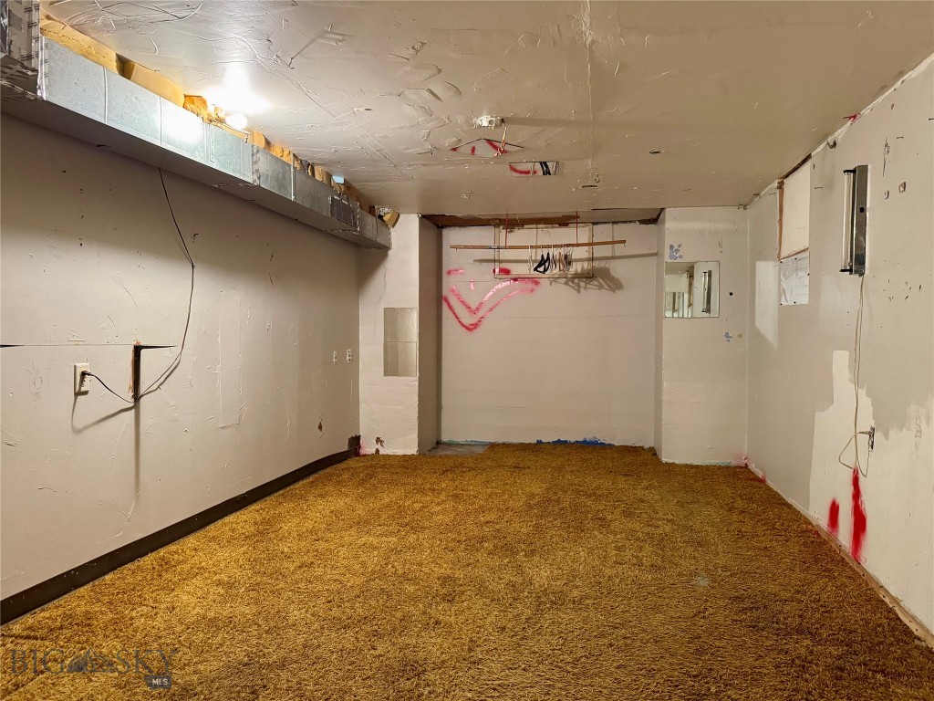 407 N Main St., Livingston MT 59047