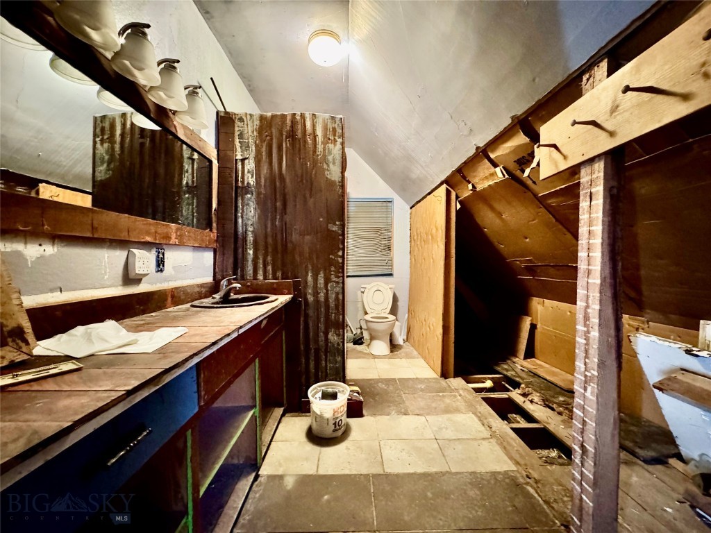 407 N Main St., Livingston MT 59047