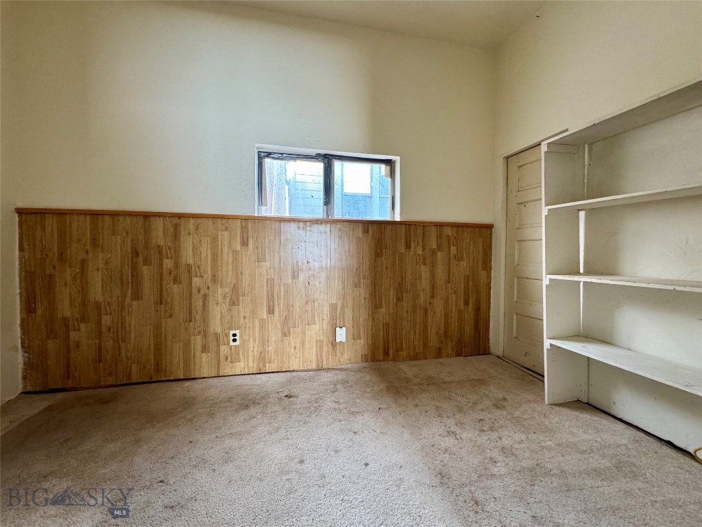 407 N Main St., Livingston MT 59047