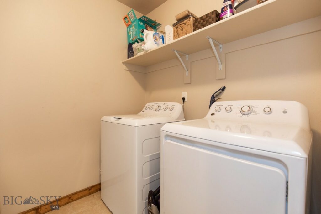 1308 Glider, Belgrade MT 59714