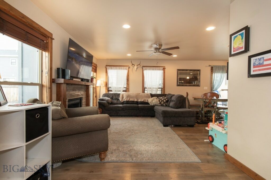 1308 Glider, Belgrade MT 59714