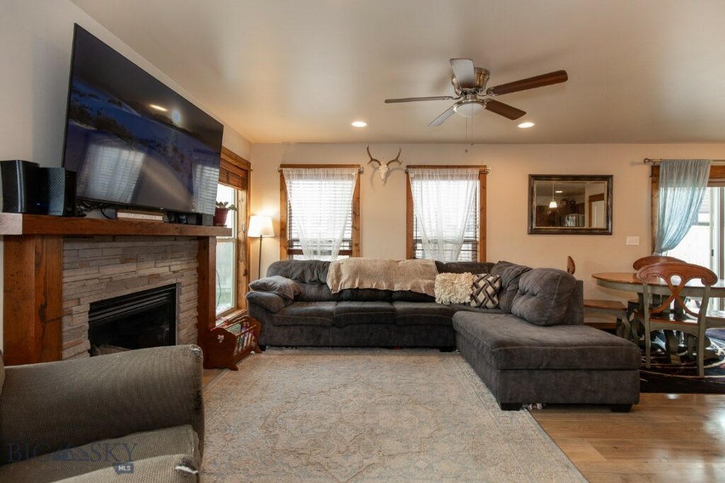 1308 Glider, Belgrade MT 59714