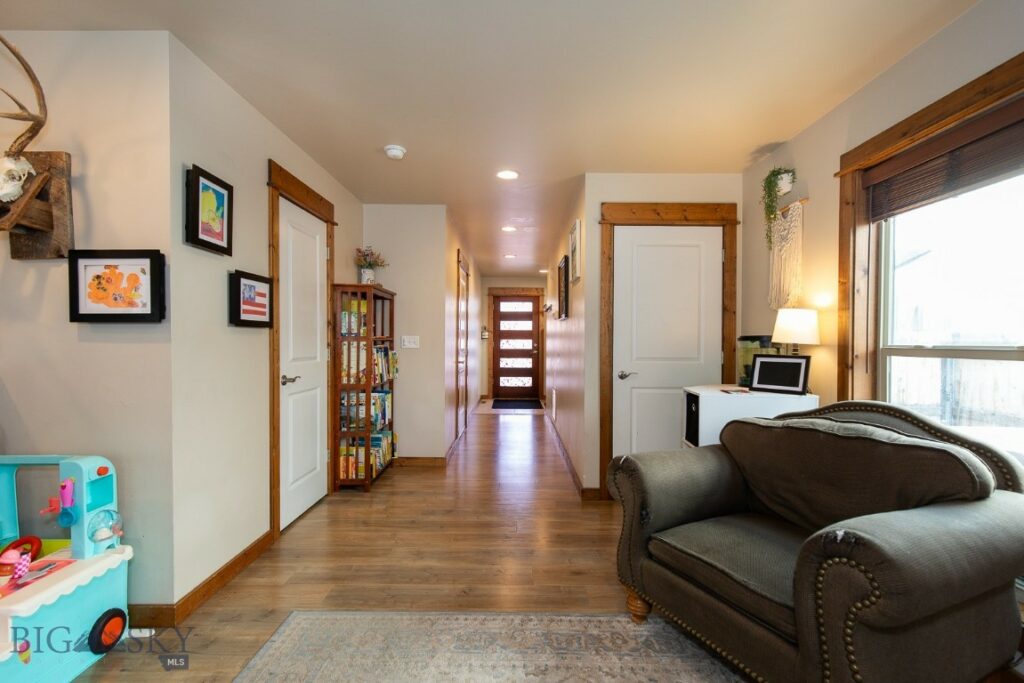 1308 Glider, Belgrade MT 59714