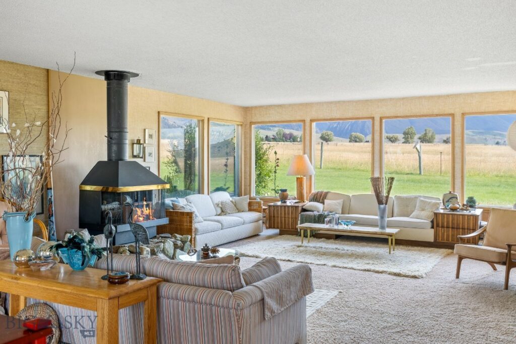 2851 E River Road, Livingston MT 59047