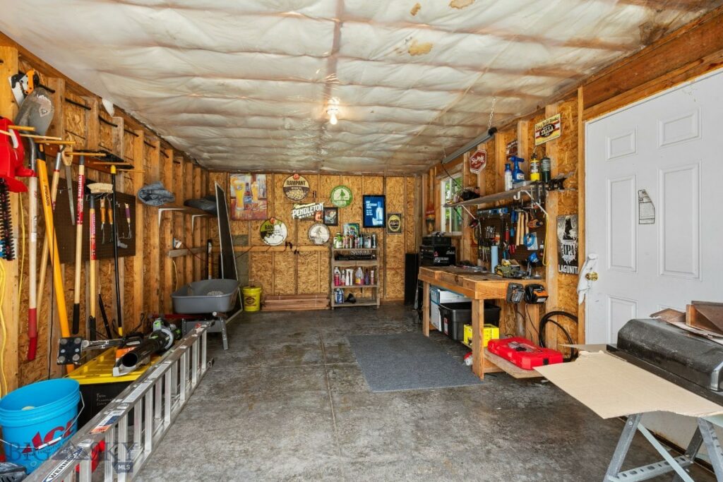 66 Aspenwood Drive, Bozeman MT 59718