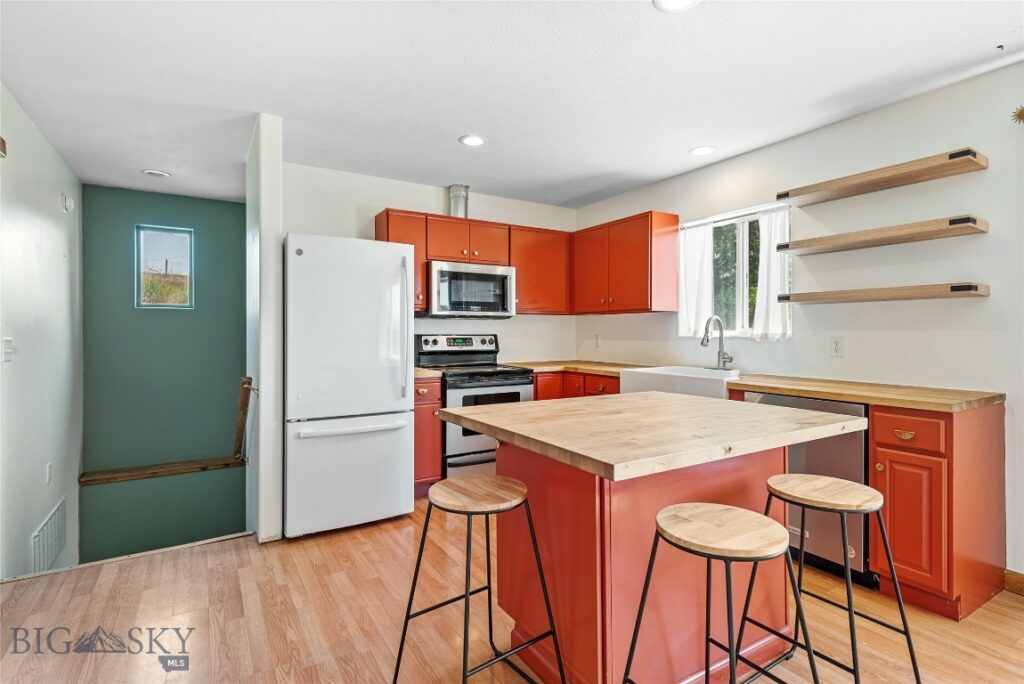 141 Gravel Hollow Drive, Bozeman MT 59718