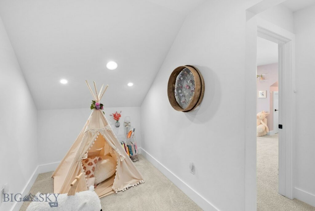 978 Auger Lane, Bozeman MT 59718