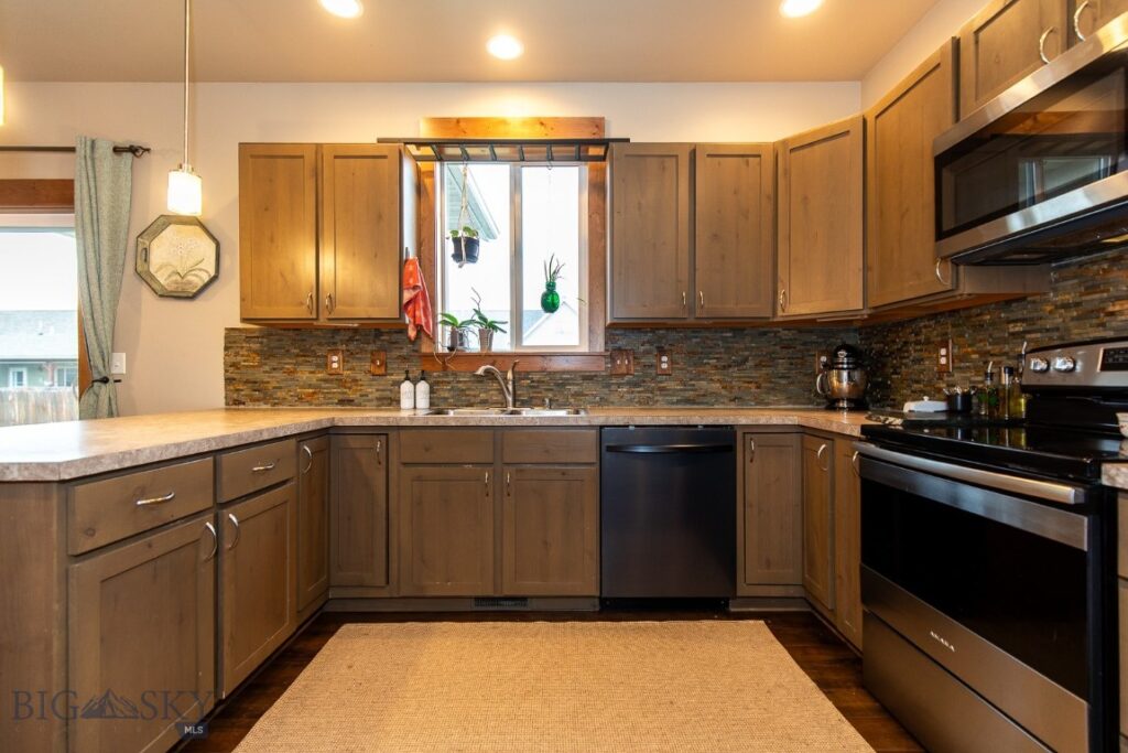 1005 Las Campanas, Belgrade MT 59714