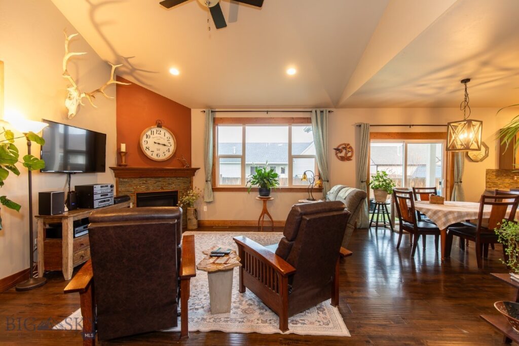 1005 Las Campanas, Belgrade MT 59714